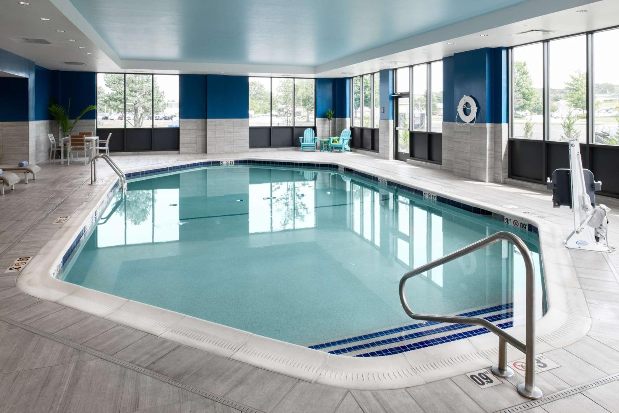 Hampton Inn Seekonk Exteriör bild